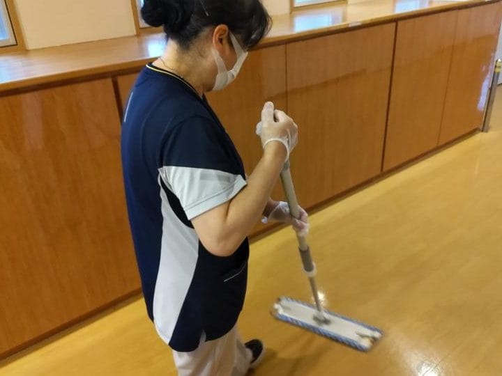 （有）西彼清掃